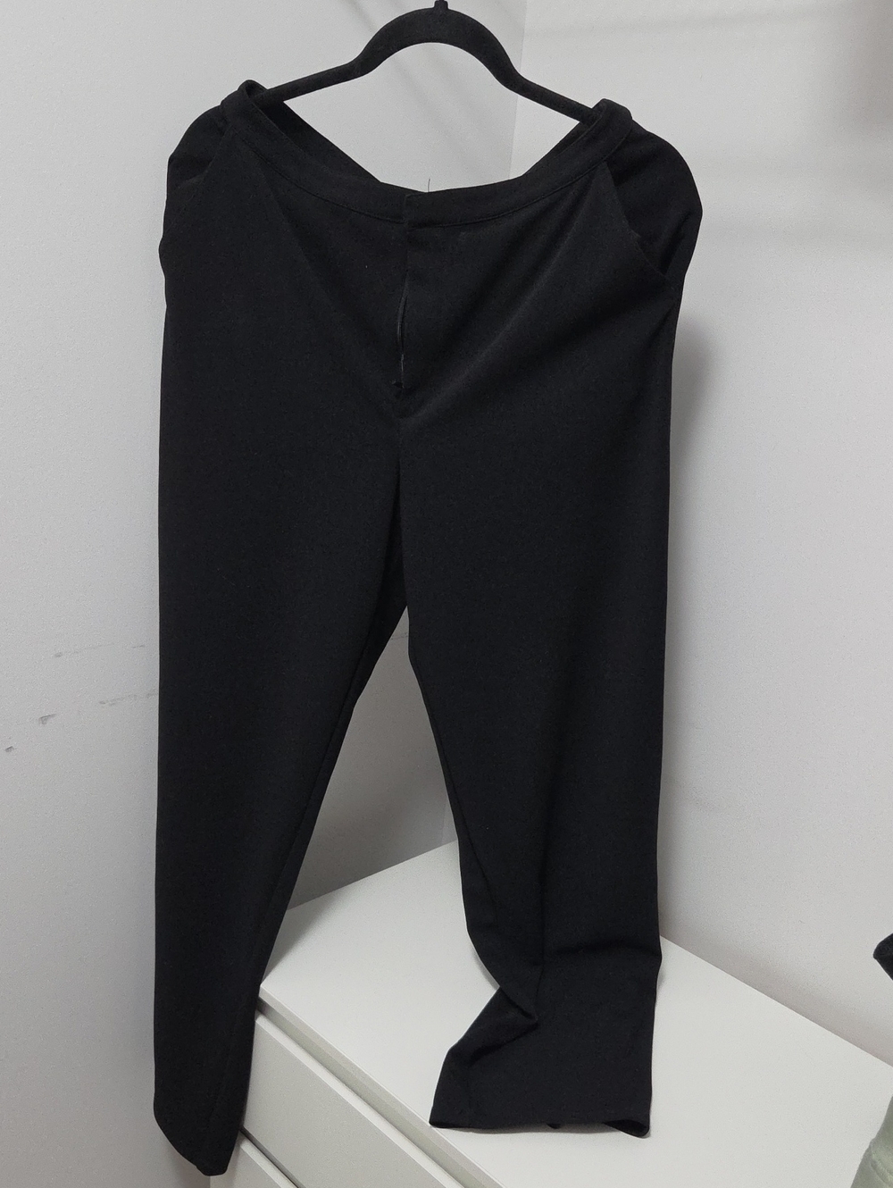 H&M Men's Black Jogger-Style Sweatpants